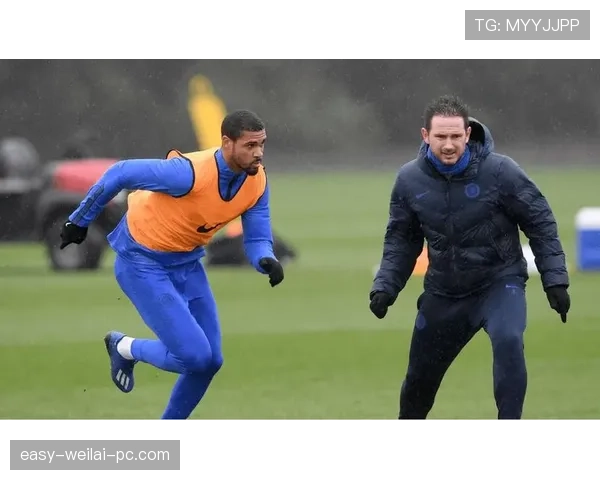 奥纳丘如何成为英超保级队的中场支柱？